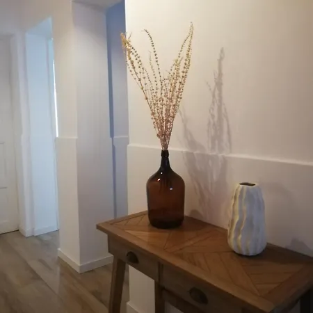 Encantador Com Patio דירה *