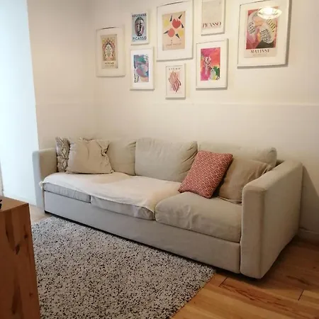 Encantador Com Patio *