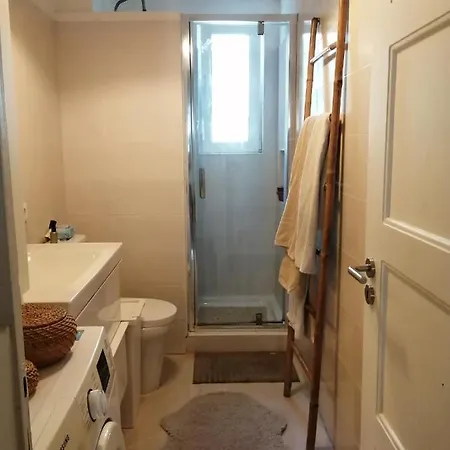 Encantador Com Patio Apartment Lissabon