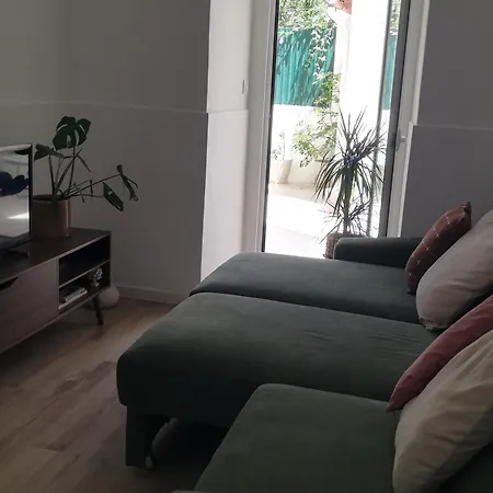 Apartman Encantador Com Patio Lisboa