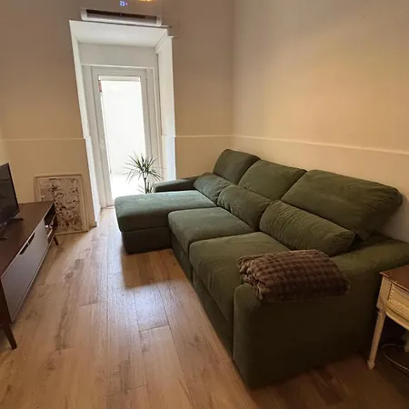 Encantador Com Patio شقة Lisboa